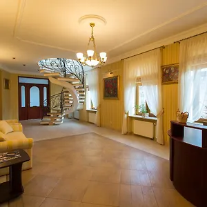 Отель 10, Львов